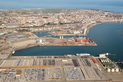 El Puerto de Santander renueva sus v�as de acceso�